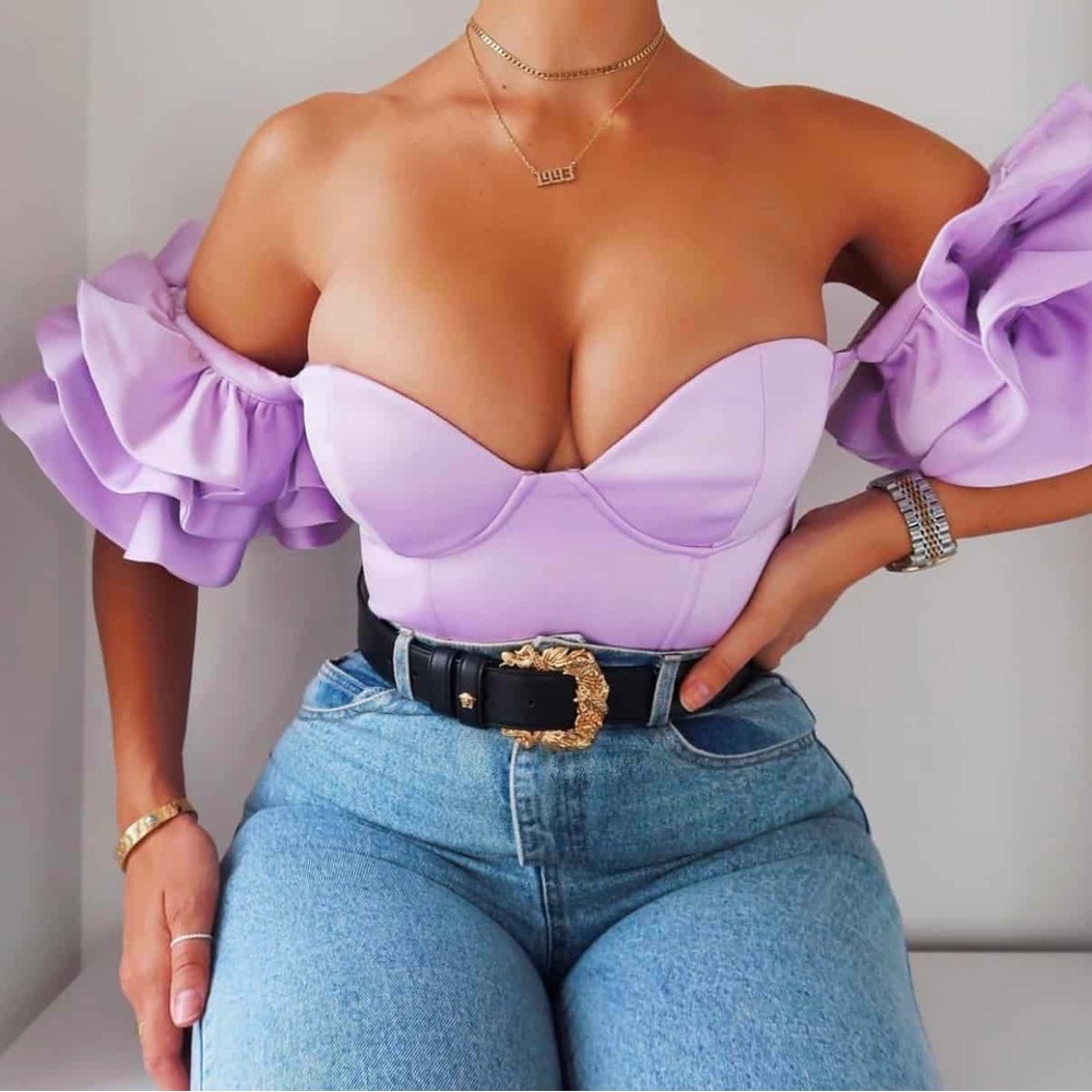 Oh Polly - Ruffle Sleeve Crop Top in Lilac - Small / 0 US